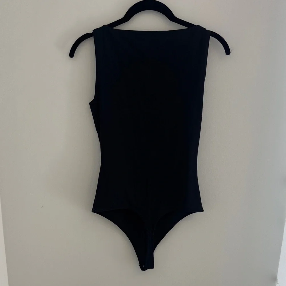 Abercrombie & Fitch Modal Blend Collection Black Sleeveless Boatneck Bodysuit - Picture 3 of 3